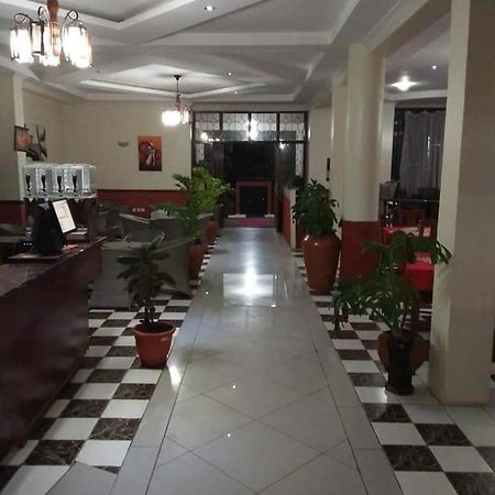 Newstead Hotel Naivasha Buitenkant foto