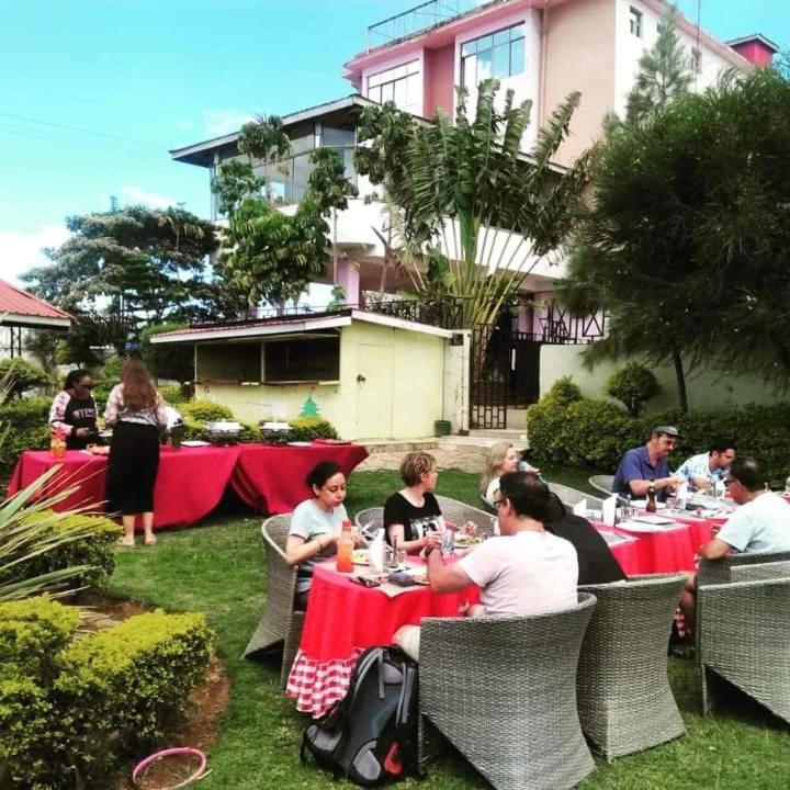 Newstead Hotel Naivasha Buitenkant foto
