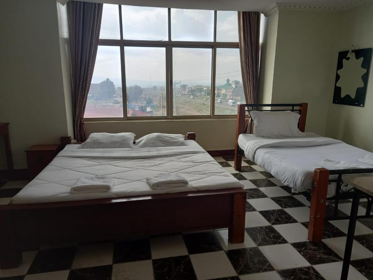 Newstead Hotel Naivasha Buitenkant foto