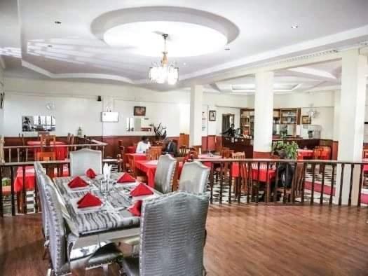 Newstead Hotel Naivasha Buitenkant foto