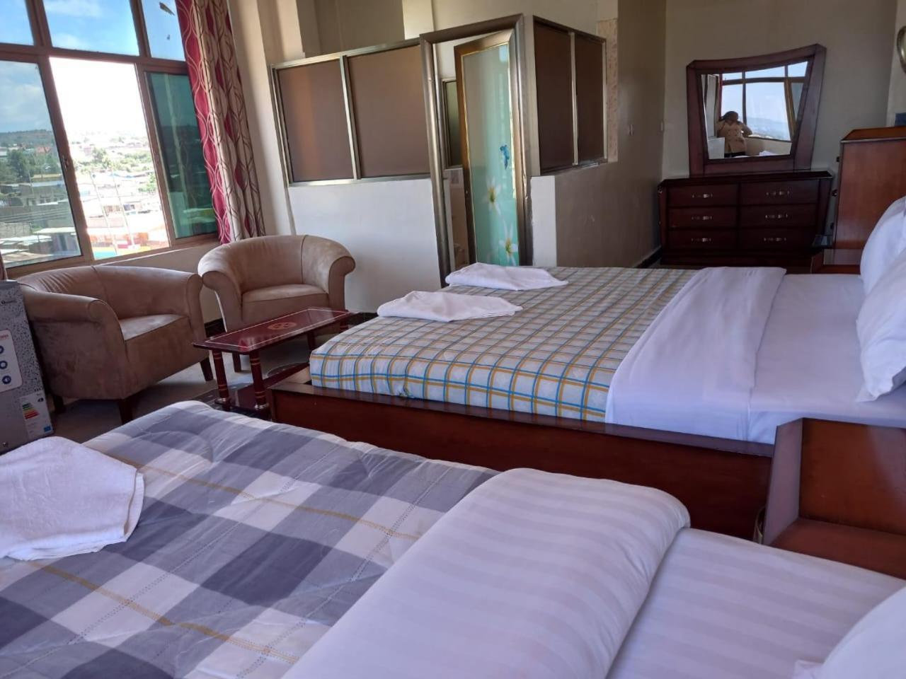 Newstead Hotel Naivasha Buitenkant foto